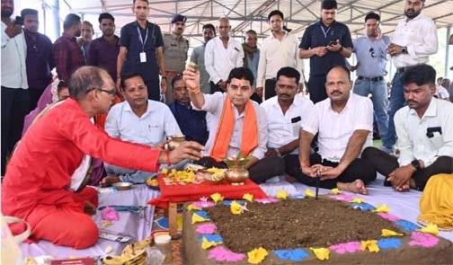 शिक्षा में निवेश, आने वाली पीढ़ियों के उज्ज्वल भविष्य की गारंटी-उच्च शिक्षा मंत्री टंक राम वर्मा शिक्षा में निवेश, आने वाली पीढ़ियों के उज्ज्वल भविष्य की गारंटी-उच्च शिक्षा मंत्री टंक राम वर्मा