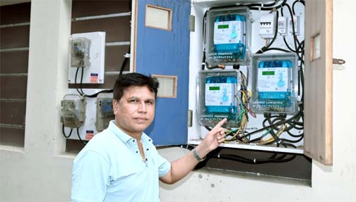 स्मार्ट बिजली मीटर से उपभोक्ताओं को मिल रही सटीक बिलिंग स्मार्ट बिजली मीटर से उपभोक्ताओं को मिल रही सटीक बिलिंग