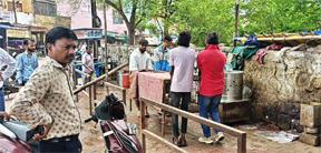 सीएम पोर्टल की शिकायत पर निगम ने की कार्रवाई, खुले में संचालित मांस-मटन दुकान पर चला अभियान सीएम पोर्टल की शिकायत पर निगम ने की कार्रवाई, खुले में संचालित मांस-मटन दुकान पर चला अभियान