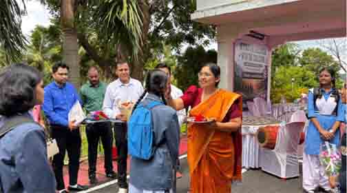 सपनों को मिला कलेक्टर का साथ, द कलेक्टर्स-15 से शुरू हुई बदलाव की नई इबारत सपनों को मिला कलेक्टर का साथ, द कलेक्टर्स-15 से शुरू हुई बदलाव की नई इबारत