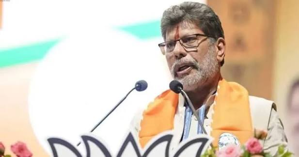 भाजपा प्रदेश अध्यक्ष किरण देव की सफल ऑर्थो सर्जरी, स्वास्थ्य में तेज़ी से हो रहा सुधार भाजपा प्रदेश अध्यक्ष किरण देव की सफल ऑर्थो सर्जरी, स्वास्थ्य में तेज़ी से हो रहा सुधार