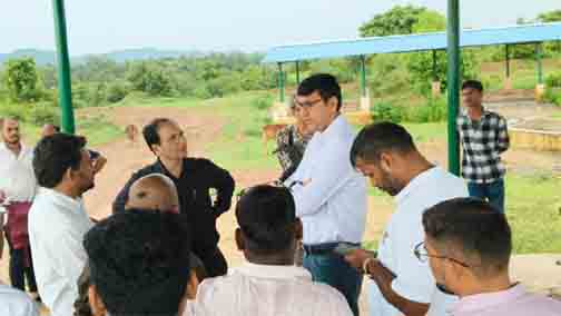 कलेक्टर ने निर्माणाधीन गौ अभयारण्य का किया निरीक्षण कलेक्टर ने निर्माणाधीन गौ अभयारण्य का किया निरीक्षण