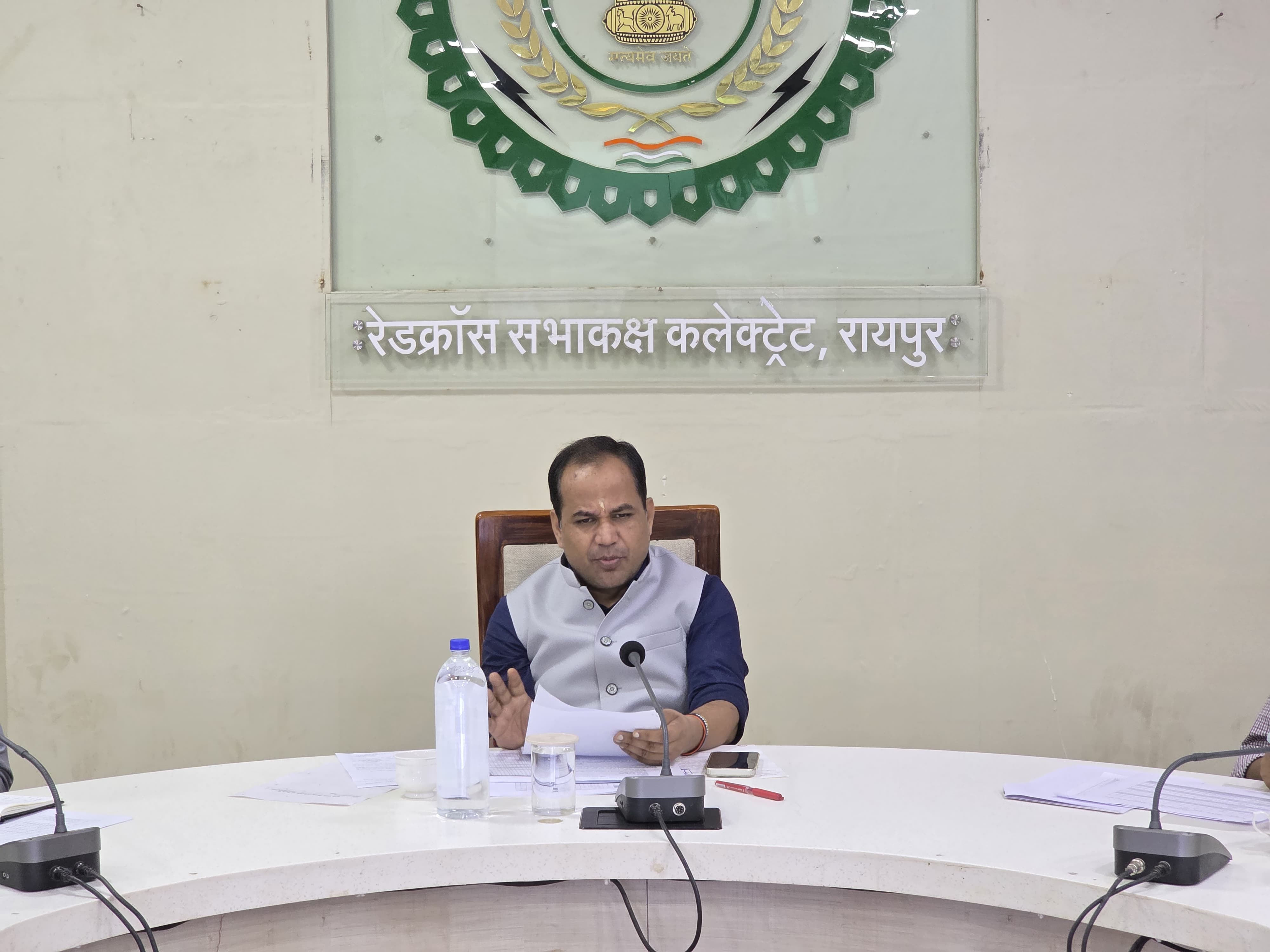 कलेक्टर डॉ. गौरव सिंह ने ली फॉलोअप टीएल बैठक कलेक्टर डॉ. गौरव सिंह ने ली फॉलोअप टीएल बैठक