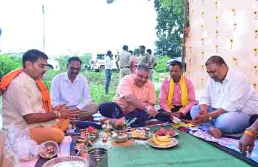महिलाओं के हुनर को मिलेगा मंच, आत्मनिर्भरता को मिलेगी नई उड़ान महिलाओं के हुनर को मिलेगा मंच, आत्मनिर्भरता को मिलेगी नई उड़ान