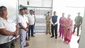 राजनैतिक दल के प्रतिनिधियों की उपस्थिति में ईव्हीएम वेयर हॉउस का किया गया निरीक्षण राजनैतिक दल के प्रतिनिधियों की उपस्थिति में ईव्हीएम वेयर हॉउस का किया गया निरीक्षण