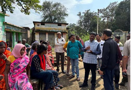 वन मंत्री केदार कश्यप ने बस्तर के बाढ़ प्रभावित क्षेत्रों का लिया जायजा वन मंत्री केदार कश्यप ने बस्तर के बाढ़ प्रभावित क्षेत्रों का लिया जायजा