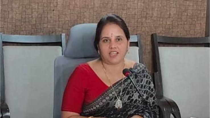 महापौर ने मंदिरों के आसपास विशेष सफाई के दिए कड़े निर्देश महापौर ने मंदिरों के आसपास विशेष सफाई के दिए कड़े निर्देश