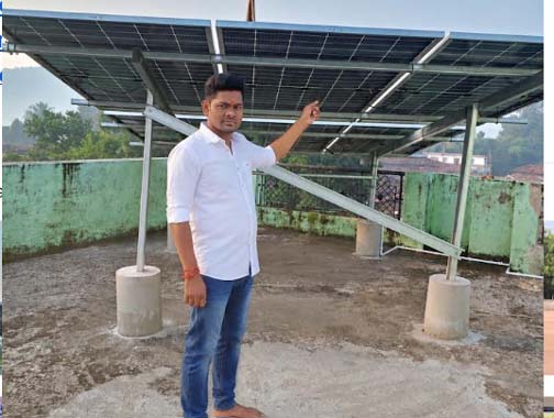 प्रधानमंत्री सूर्य घर योजना से बदली श्री नोहर सिन्हा की जिंदगी प्रधानमंत्री सूर्य घर योजना से बदली श्री नोहर सिन्हा की जिंदगी