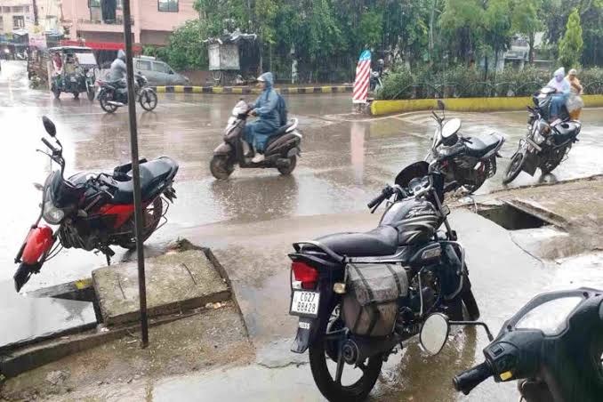 छत्तीसगढ़ में अर्नब के असर से बदला मौसम छत्तीसगढ़ में अर्नब के असर से बदला मौसम