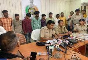 रायपुर में अनाज व्यापारी से 50 लाख रुपये लूटने के मामले में 10 गिरफ्तार