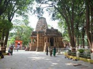 अतंराष्ट्रीय योग दिवस के लिए भोरमदेव मंदिर परिसर का चयन, कलेक्टर और प्रशासनिक अधिकारियों आयोजन स्थल का निरीक्षण किया