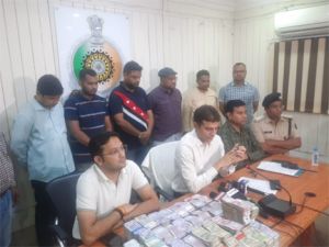 लुटेरों ने बैंक को ही ठग डाला...! हैदराबाद और रायपुर से 7 आरोपी गिरफ्तार