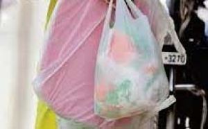 राजनांदगांव में प्रतिबंधित प्लास्टिक बेचने पर 9 दुकानदारों पर छह हजार रुपए जुर्माना