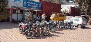   भिलाई में चोरी की 10 मोटर सायकलें बरामद, 1 आरोपी एवं  2 अपचारी बालक पकड़ाए