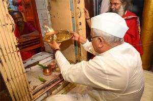 मुख्यमंत्री ने ग्राम सिंगारपुर स्थित माँ मावली माता मंदिर में पूजा अर्चना कर प्रदेशवासियों के खुशहाली और समृद्धि के लिए की कामना