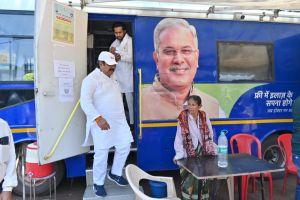  विश्व रक्तचाप दिवस के अवसर पर महापौर नीरज पाल ने मोबाइल मेडिकल यूनिट के स्वास्थ्य शिविर का किया निरीक्षण 