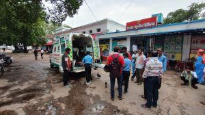जशपुर जिले में सड़क हादसे में 4 लोगों की मौत,2 लोग घायल, 50 फिट खाई में गिरा ऑटो 