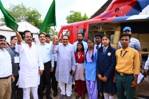  मुख्यमंत्री ने किया बालोद जिले के चार मेधावी विद्यार्थियों का सम्मान