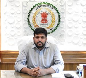 जिले के नवनियुक्त कलेक्टर मलिक ने कार्यभार ग्रहण किया जिले के नवनियुक्त कलेक्टर मलिक ने कार्यभार ग्रहण किया