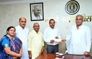 मुख्यमंत्री से राज्य पिछड़ा वर्ग आयोग के सदस्य श्री महेश चंद्रवंशी ने की सौजन्य मुलाकात मुख्यमंत्री से राज्य पिछड़ा वर्ग आयोग के सदस्य श्री महेश चंद्रवंशी ने की सौजन्य मुलाकात