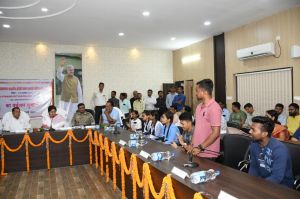 बेरोजगारी भत्ता हितग्राही घुरऊराम हैदराबाद में करेगा नौकरी बेरोजगारी भत्ता हितग्राही घुरऊराम हैदराबाद में करेगा नौकरी