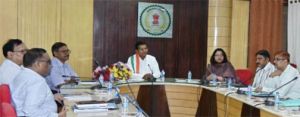 मंत्री मोहन मरकाम ने ली विभागीय बैठक मंत्री मोहन मरकाम ने ली विभागीय बैठक