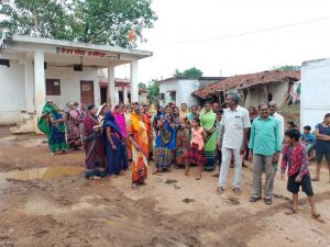 असौंदा में शराब विरोधी मोर्चा का असर , खुले आम बिक्री रुका, गुपचुप जारी असौंदा में शराब विरोधी मोर्चा का असर , खुले आम बिक्री रुका, गुपचुप जारी