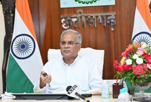 मुख्यमंत्री श्री बघेल ने ओमान चांडी के निधन पर गहरा दुःख प्रकट किया मुख्यमंत्री श्री बघेल ने ओमान चांडी के निधन पर गहरा दुःख प्रकट किया