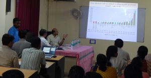 जिला चिकित्सालय में आने वाले मरीजों को हर संभव सुविधा उपलब्ध कराएं: डॉ भुुरे जिला चिकित्सालय में आने वाले मरीजों को हर संभव सुविधा उपलब्ध कराएं: डॉ भुुरे