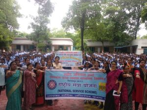 स्वीप कार्यक्रम के तहत नागरिकों ने ली मतदाता शपथ स्वीप कार्यक्रम के तहत नागरिकों ने ली मतदाता शपथ