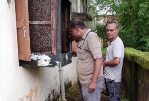 डेंगू से लड़ने भिलाई निगम का घर-घर अभियान, निगम की टीम कर रही लार्वा की जांच डेंगू से लड़ने भिलाई निगम का घर-घर अभियान, निगम की टीम कर रही लार्वा की जांच