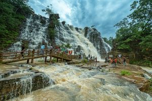 कांगेर घाटी की बहुरंगी खूबसूरती से मंत्र-मुग्ध हो जाते हैं पर्यटक कांगेर घाटी की बहुरंगी खूबसूरती से मंत्र-मुग्ध हो जाते हैं पर्यटक