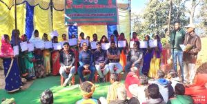 मुख्यमंत्री की घोषणा पर हुआ अमल, मछुआ समूहों को मिला केज मुख्यमंत्री की घोषणा पर हुआ अमल, मछुआ समूहों को मिला केज