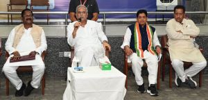 आदिवासियों को समाज की मुख्यधारा से जोड़ना हमारा मुख्य ध्येय: मुख्यमंत्री श्री बघेल आदिवासियों को समाज की मुख्यधारा से जोड़ना हमारा मुख्य ध्येय: मुख्यमंत्री श्री बघेल