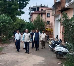 मुख्य न्यायाधीश श्री सिन्हा ने किया उच्च न्यायालय के आवासीय परिसर का औचक निरीक्षण मुख्य न्यायाधीश श्री सिन्हा ने किया उच्च न्यायालय के आवासीय परिसर का औचक निरीक्षण