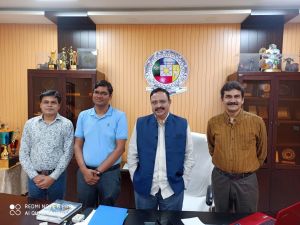 एनआईटी के वार्ता सत्र में शामिल हुए एनटीएनयू के वाइस डीन व प्रो. विकास ठाकुर एनआईटी के वार्ता सत्र में शामिल हुए एनटीएनयू के वाइस डीन व प्रो. विकास ठाकुर