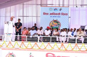 मुख्यमंत्री भूपेश बघेल ने जगदलपुर में विश्व आदिवासी दिवस के अवसर पर की महत्वपूर्ण घोषणाएं मुख्यमंत्री भूपेश बघेल ने जगदलपुर में विश्व आदिवासी दिवस के अवसर पर की महत्वपूर्ण घोषणाएं