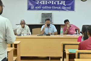 निगम के बाजार क्षेत्र में लाई जाएगी हरियाली, दुकानों के सामने रखे जाएंगे गमले निगम के बाजार क्षेत्र में लाई जाएगी हरियाली, दुकानों के सामने रखे जाएंगे गमले