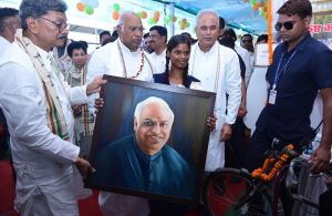 बोल और सुन नहीं पाने वाली शैल की हुई खूब प्रशंसा बोल और सुन नहीं पाने वाली शैल की हुई खूब प्रशंसा