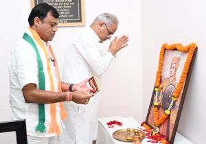 मुख्यमंत्री ने वीरांगना अवंतीबाई की जयंती पर उन्हें नमन किया मुख्यमंत्री ने वीरांगना अवंतीबाई की जयंती पर उन्हें नमन किया