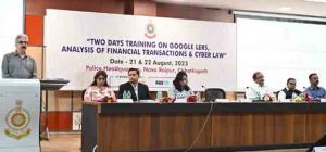 साईबर अपराध से निपटने के लिये पुलिस को और अधिक सतर्क होना होगा : डीजीपी साईबर अपराध से निपटने के लिये पुलिस को और अधिक सतर्क होना होगा : डीजीपी