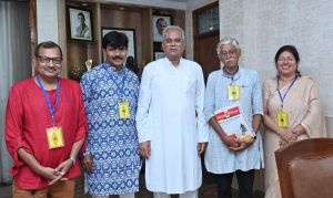 मुख्यमंत्री से पद्मश्री डॉ. किरण सेठ ने की सौजन्य मुलाकात मुख्यमंत्री से पद्मश्री डॉ. किरण सेठ ने की सौजन्य मुलाकात