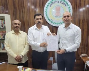 जिला निर्वाचन कार्यालय और छतीसगढ़ चेंबर ऑफ़ कॉमर्स के बीच एमओयू जिला निर्वाचन कार्यालय और छतीसगढ़ चेंबर ऑफ़ कॉमर्स के बीच एमओयू