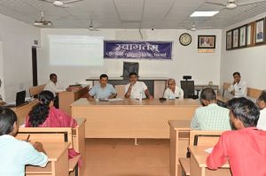 अपर आयुक्त ने ली निदान 1100 की बैठक अपर आयुक्त ने ली निदान 1100 की बैठक