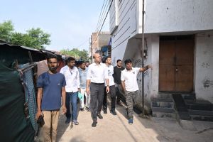 कलेक्टर डॉक्टर भूरे ने किया राजधानी के रामनगर का दौरा कलेक्टर डॉक्टर भूरे ने किया राजधानी के रामनगर का दौरा