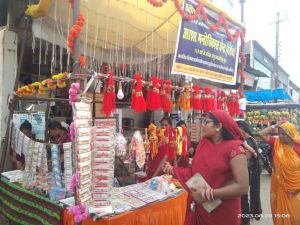 ये राखी है खास, घरौंदा के 20 दिव्यांग बना रहे हैं राखी, 5 रूपए से लेकर 100 रुपए तक की हैं राखियां ये राखी है खास, घरौंदा के 20 दिव्यांग बना रहे हैं राखी, 5 रूपए से लेकर 100 रुपए तक की हैं राखियां