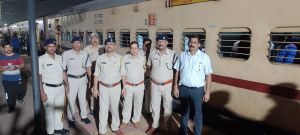  दुर्ग जिले के संदिग्ध स्थानों में भी लगातार अवैध शराब के नियंत्रण हेतु छानबीन कर रहा आबकारी विभाग