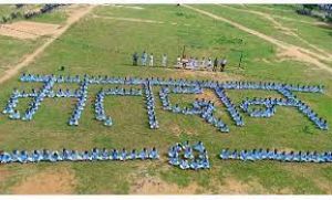 मतदाता जागरूकता अभियान के तहत तेंदुकोना में स्कूली छात्राओं ने "मतदान" की आकृति बनाकर दिया संदेश मतदाता जागरूकता अभियान के तहत तेंदुकोना में स्कूली छात्राओं ने "मतदान" की आकृति बनाकर दिया संदेश