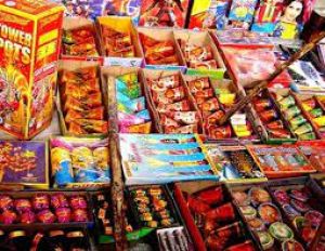  दीपावली पर पटाखा दुकान संचालकों को करना होगा सुरक्षा मानकों का पालन