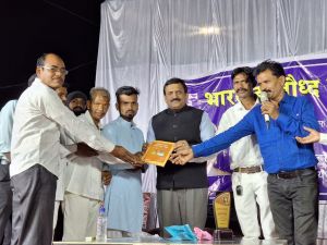  विज्ञान पढ़े, तर्क करें और  वैज्ञानिक दृष्टिकोण अपनाएं- डॉ. दिनेश मिश्र